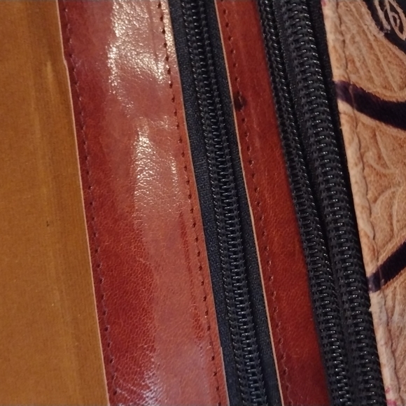 Genuine Hand-Tooled Painted Leather Clutch Wristlet Wallet Tribal Elephant Style - Picture 13 of 15